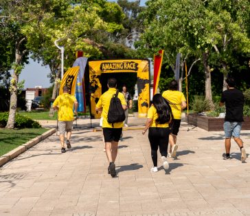 The Amazing Race -  - חוות הגמלים אילת